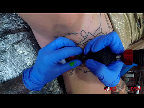 ❤️ Musikana ane nyora zvakanyanya Sully Savage akawana tattoo pa clitoris yake kwatiri sn.onlyindianpornx.ru ️❤